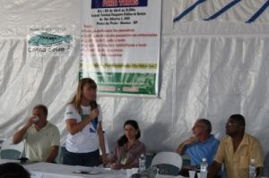 Tatiana Neves, coordenadora geral do Projeto Albatroz, ressaltando a importância da parceria com os pescadores para os mais de 20 anos de existência do projeto Tatiana Neves, coordenadora geral do Projeto Albatroz, ressaltando a importância da parceria com os pescadores para os mais de 20 anos de existência do projeto