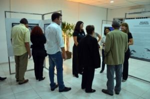 Público presente no Coquetel de Lançamento da Exposição de Fotos "Projeto Albatroz:Conservando a Biodiversidade Marinha"