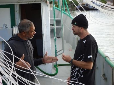 Celso de Oliveira, mestre de pesca, e Fabiano Peppes, coordenador técnico do Projeto