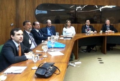 Tatiana Neves participou da reunião como convidada para assessorar tecnicamente o Sr. Roberto Cavalcanti, Secretário de Biodiversidade e Floretas do Ministério do Meio Ambiente