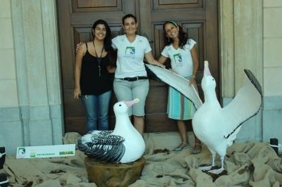 Nathalia Silvério, do  Museu Catavento, Cynthia Ranieri e Érica Stange da equipe de Educação Ambiental do Projeto Albatroz