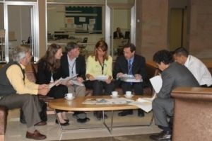 Membros das delegações que elaboraram a recomendação; ao centro, Tatiana Neves, coordenadora geral do Projeto Albatroz Membros das delegações que elaboraram a recomendação; ao centro, Tatiana Neves, coordenadora geral do Projeto Albatroz