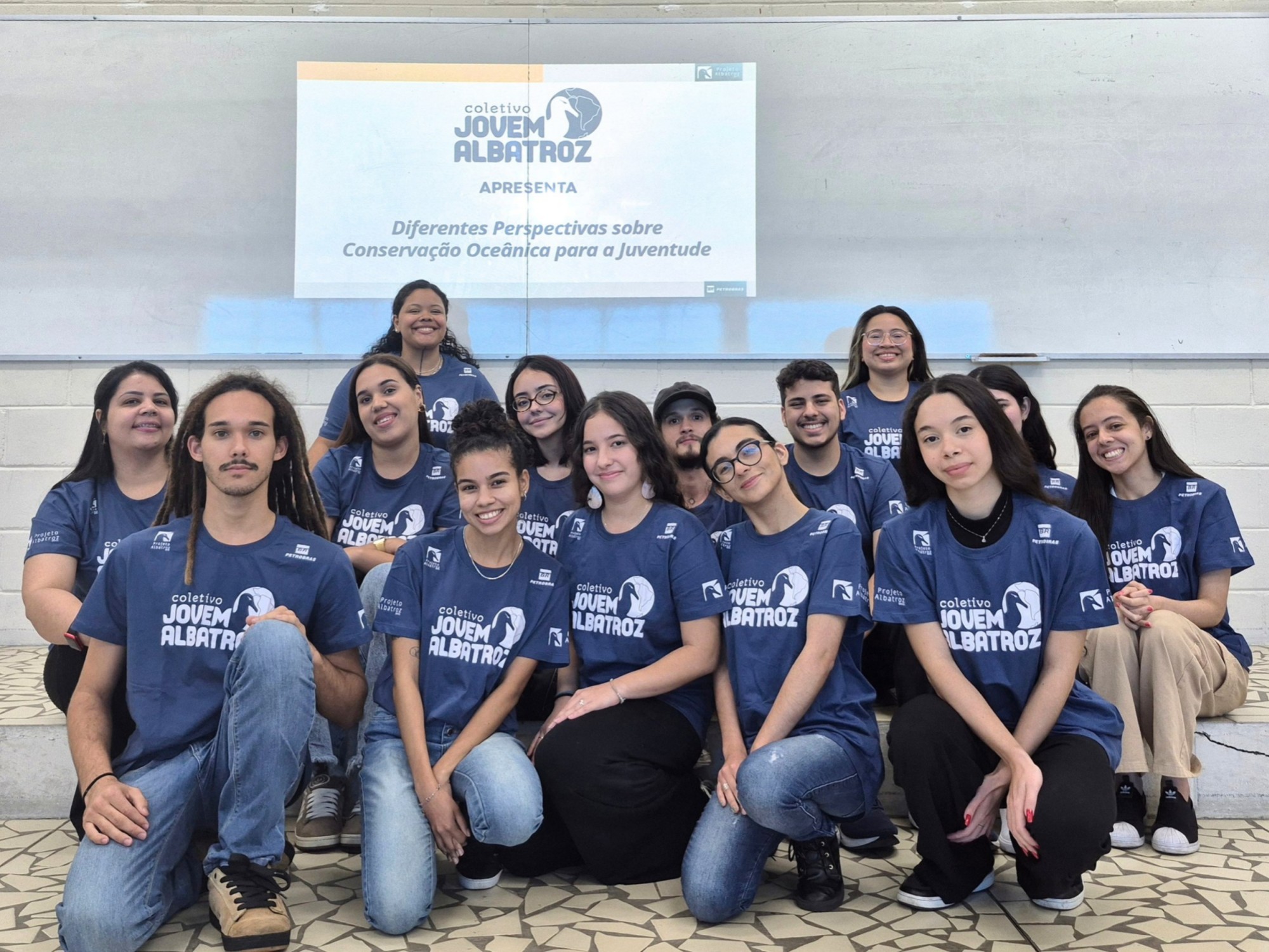 Coletivo Jovem Albatroz abre inscrições para curso sobre práticas educativas para a cultura oceânica Coletivo Jovem Albatroz abre inscrições para curso sobre práticas educativas para a cultura oceânica
